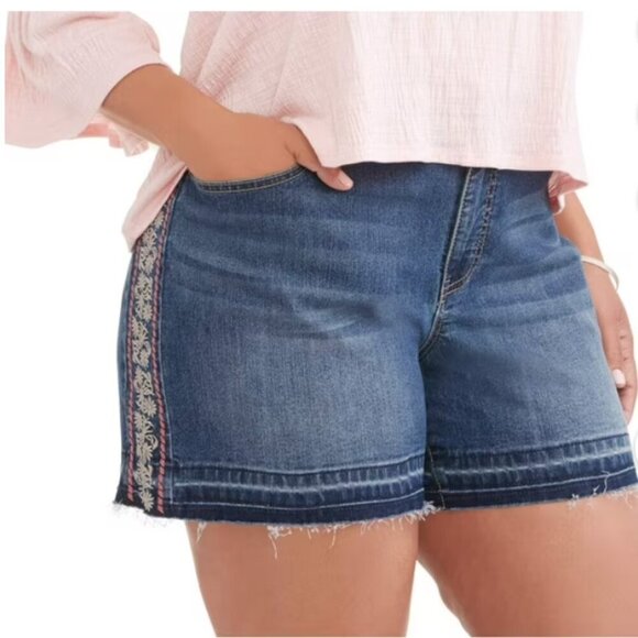 Terra & Sky Women's Plus Size Embroidered Denim Jean Short Size 18W Boho Summer - Picture 1 of 14
